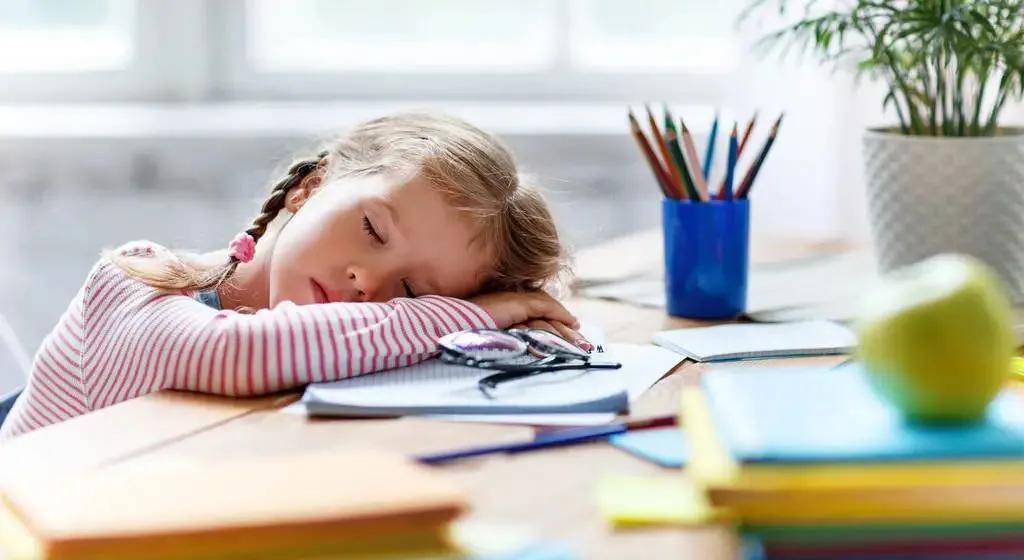 孩子上课专注力差怎么办,孩子上课专注力不够该怎么解决