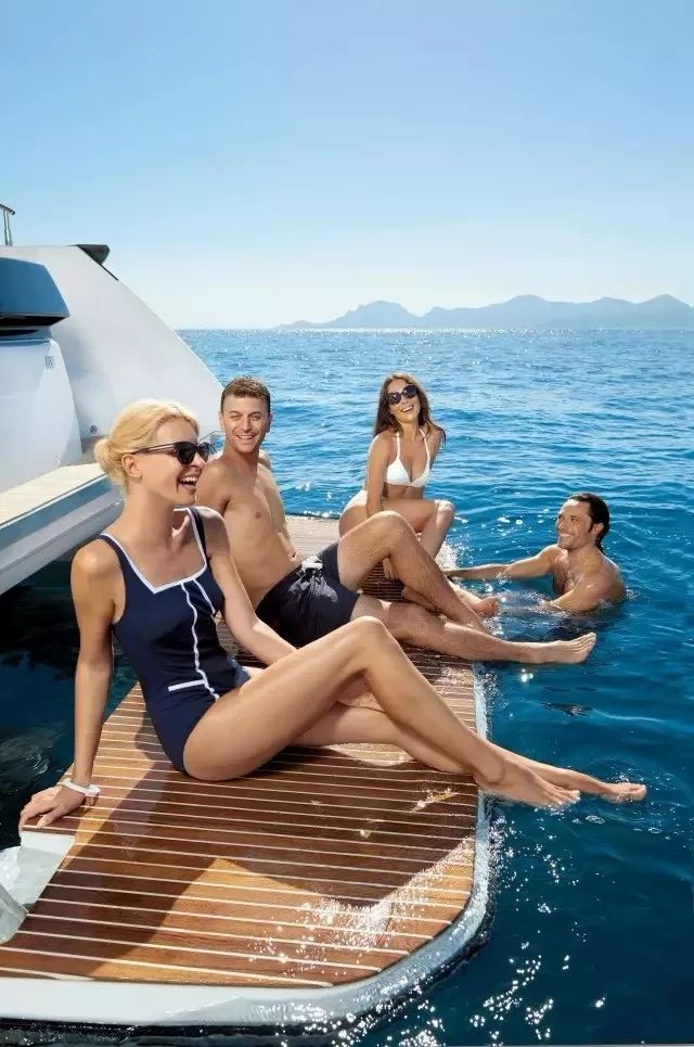 在三亚，如何花很低的价格，玩高大上的游艇帆船？