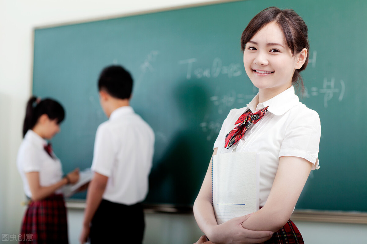 女儿上初二了学习成绩不好怎么办,初二成绩下滑家长如何开导