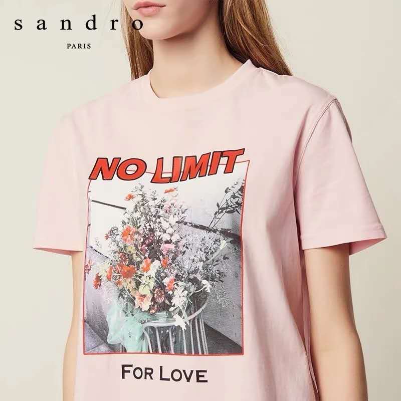 女明星们都穿的什么t恤,今年爆款t恤女