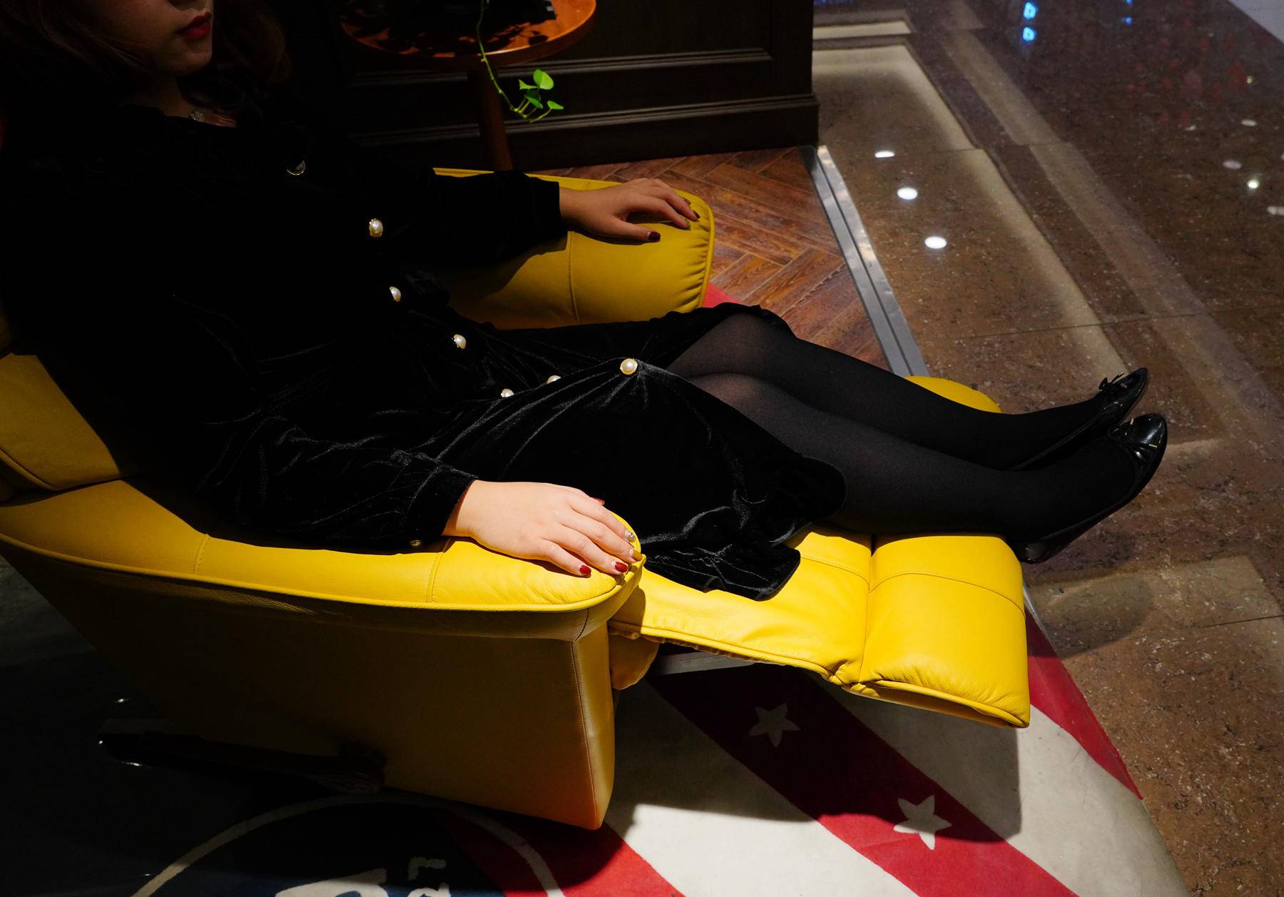 乐至宝沙发和芝华仕哪个档次高,乐至宝和芝华仕一万多沙发哪个好