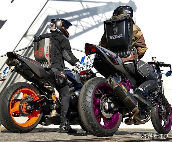 复古机车女骑首选,高颜值机车背包女