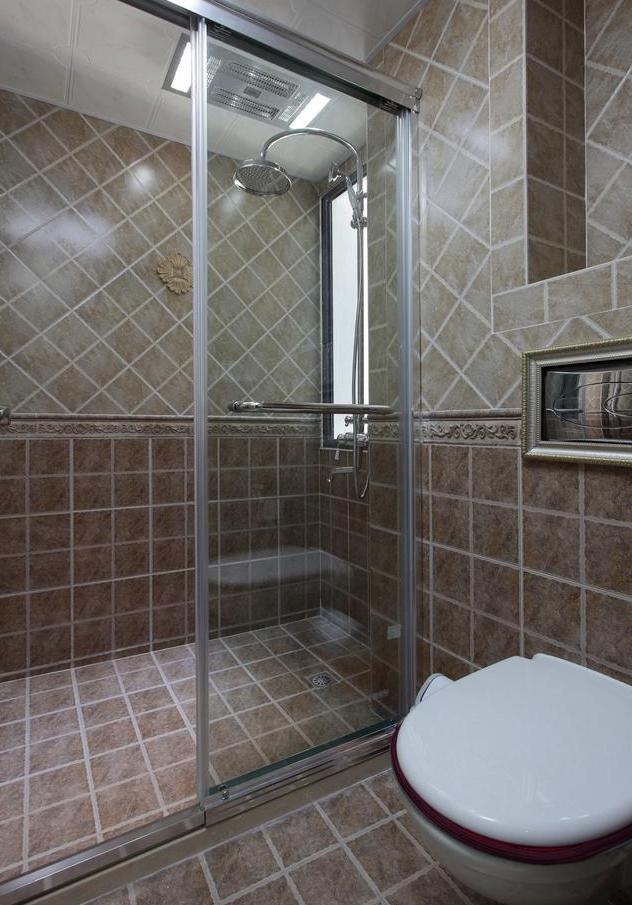 进门餐厅两室改三室,开门正对餐厅装修案例