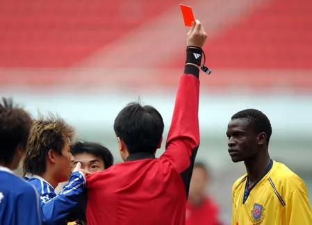 图雷退役,图雷告别曼城