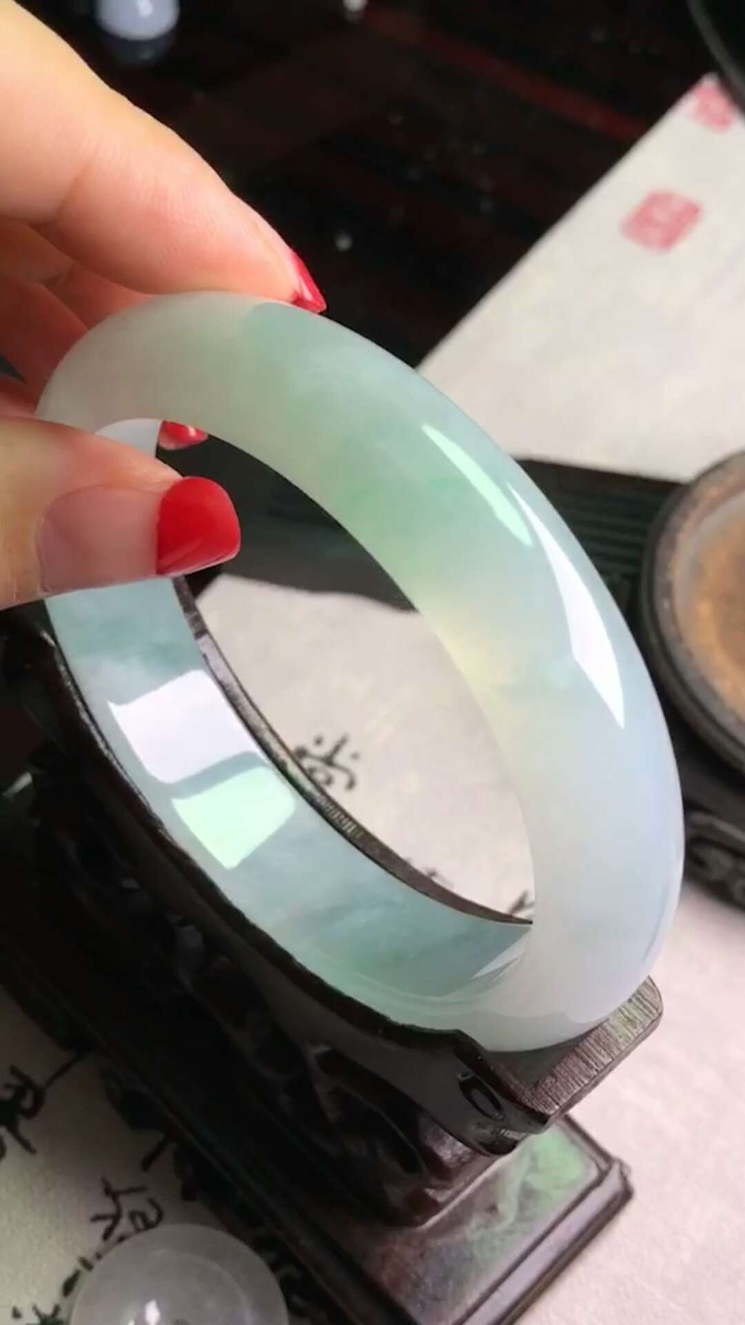 5000元糯种翡翠手镯,5000可以买到什么翡翠手镯