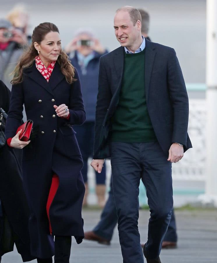 凯特紫色裙子视频,凯特刺绣裙图片