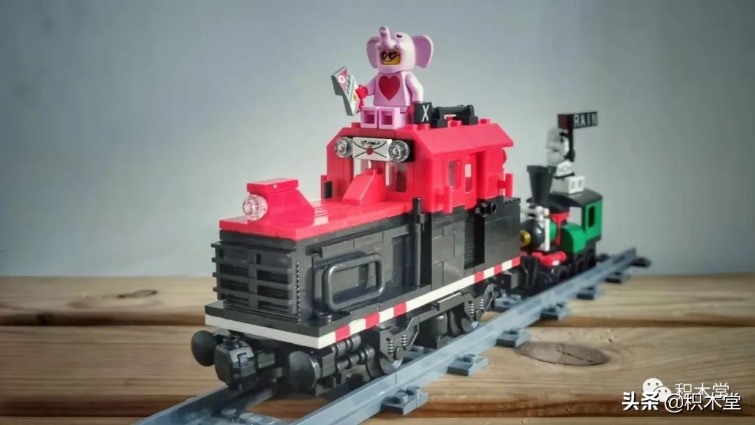 乐*官高**方套内moc最多的一款10183