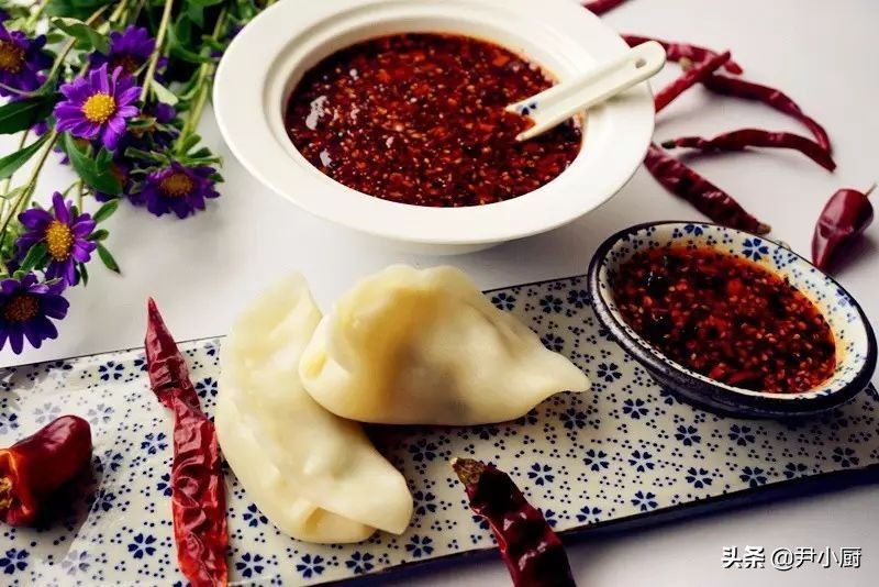 川菜最正宗的辣椒油的制作方法,家庭辣椒油的做法及配方窍门