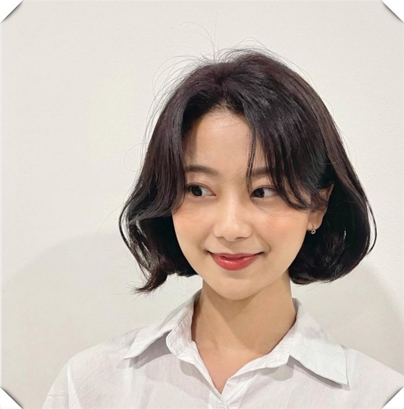 适合尖下巴的发型图片欣赏,下巴短适合什么样的发型图片欣赏