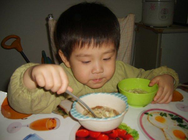 3岁半孩子脾胃虚积食怎么调理,3岁孩子脾胃虚弱积食怎么调理