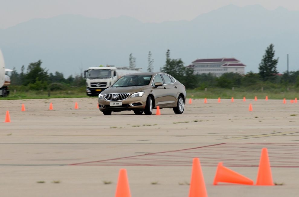 威朗pro底盘和老威朗底盘区别,英朗和威朗的底盘哪个好