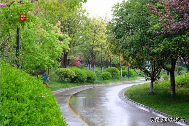 春雨菲菲游常熟滨江公园,浒浦江边品江鲜,23道菜共720元贵吗?