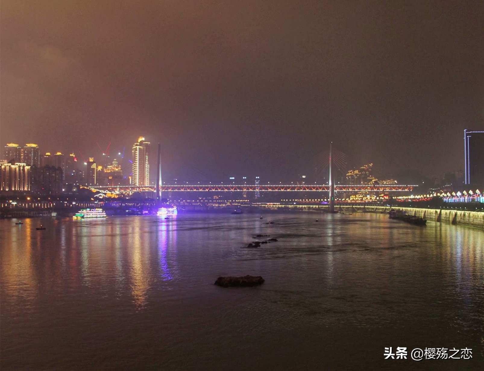 大重庆的滨江路夜景就是这么美,重庆最美滨江路