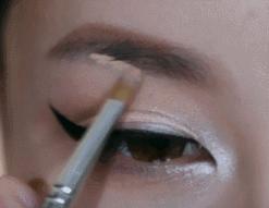 无需p图一键磨皮遮瑕大法,揭秘蘑菇气垫遮瑕磨皮效果