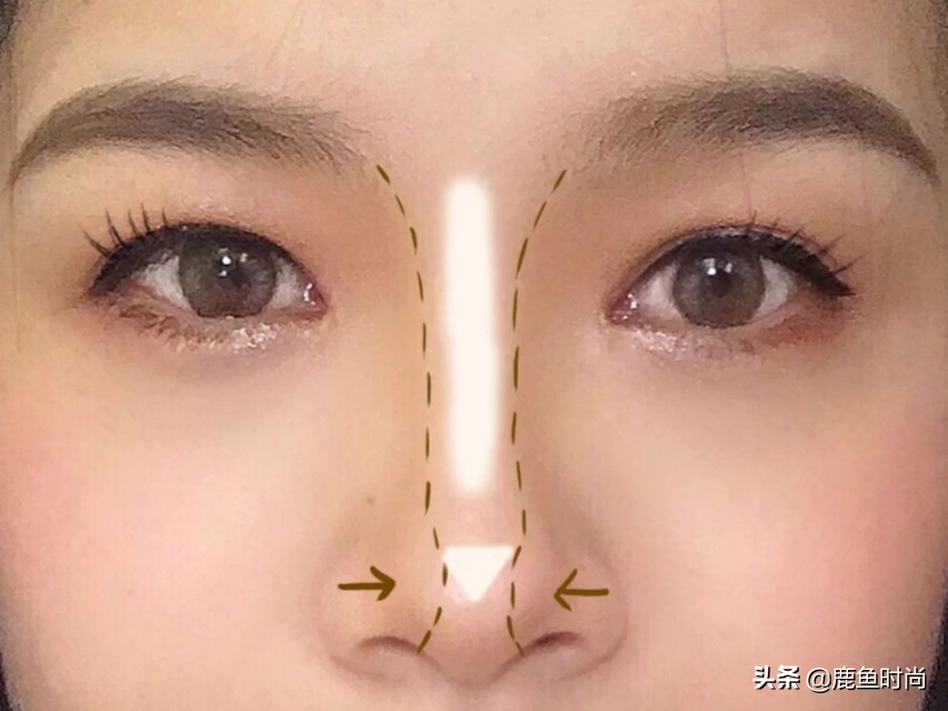 如何把鼻子变成高鼻梁修容,鼻子如何修容高挺