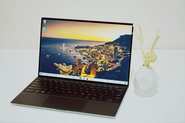 xps139300哪一年的,xps13配什么笔记本