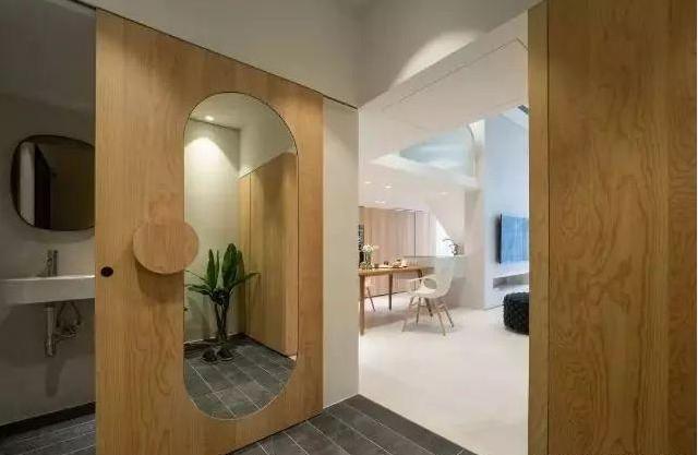 不到50平小房,变两层小别墅,将床架在半空中,瞬间多出间房