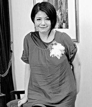 黄家驹和林楚麒有几年恋情,黄家驹与林楚麒同居过吗