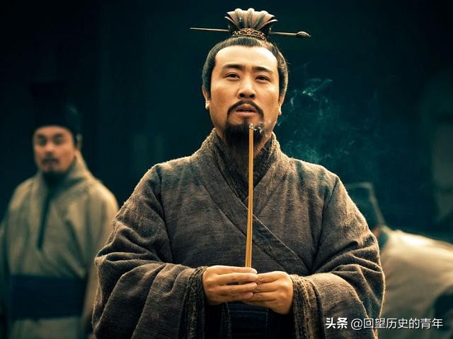 为何吕布死于自己之手,为什么传说吕布死而不倒