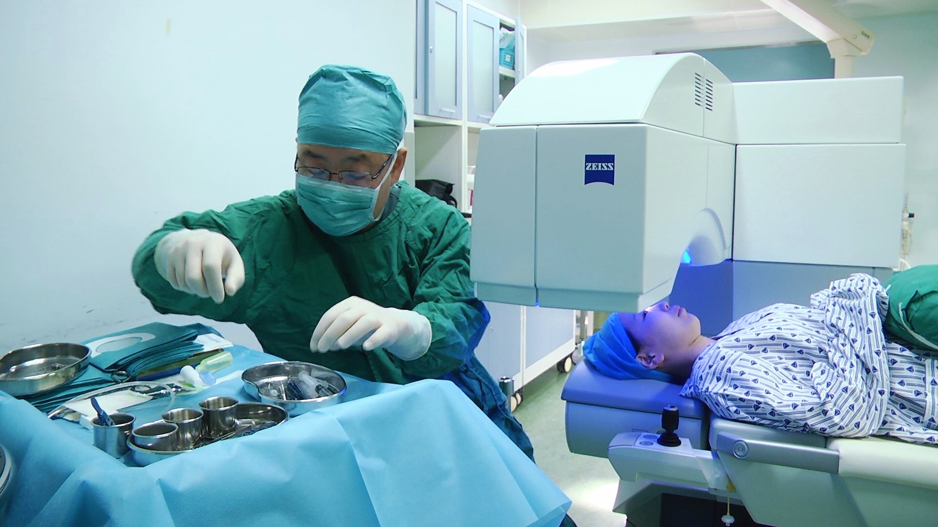 医生不做近视手术央视,医生不做激光近视手术