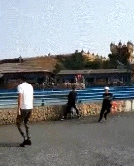 让你心动的搞笑图片,搞笑gif笑死人的动图