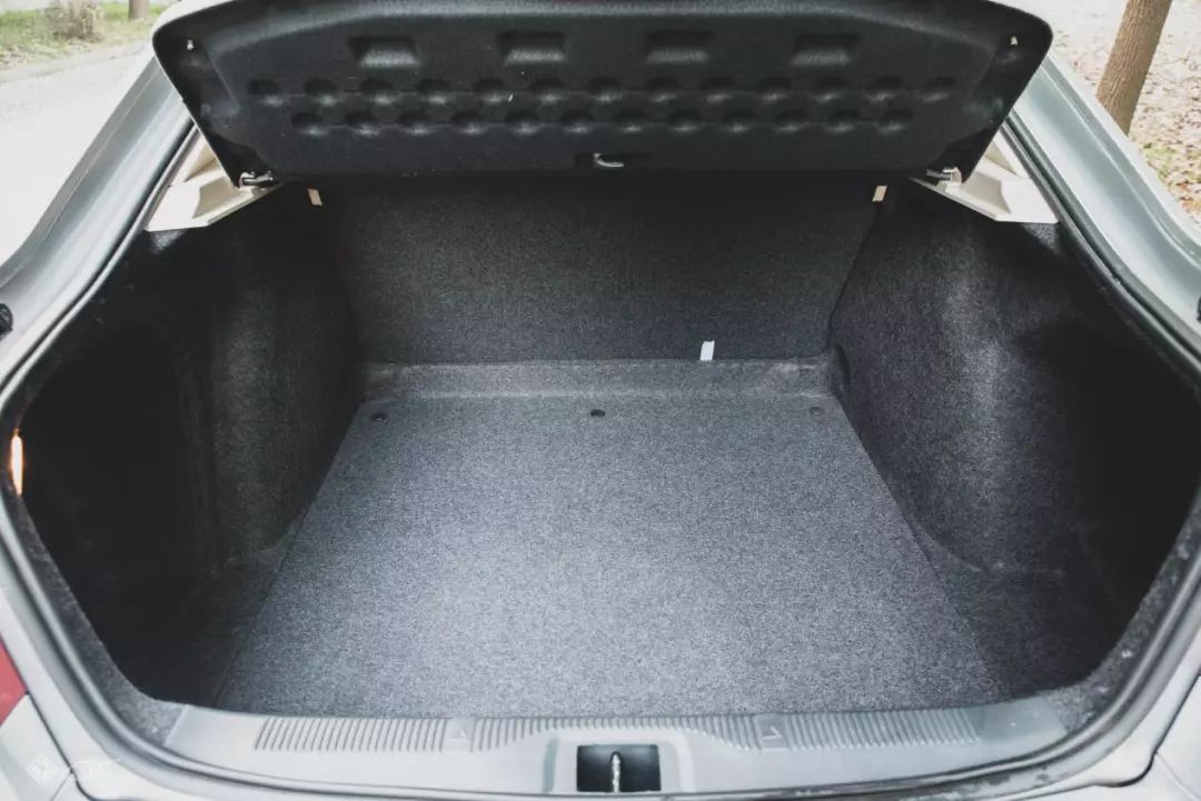 1.4t老明锐,老明锐空间实测