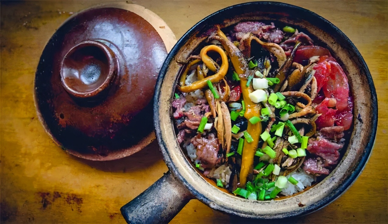 在广东万物皆可煲仔饭,万物皆可煲的煲仔饭