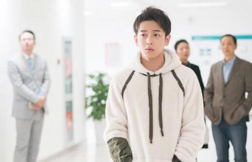 明玉海兰察怎么在一起,明玉我们约会吧