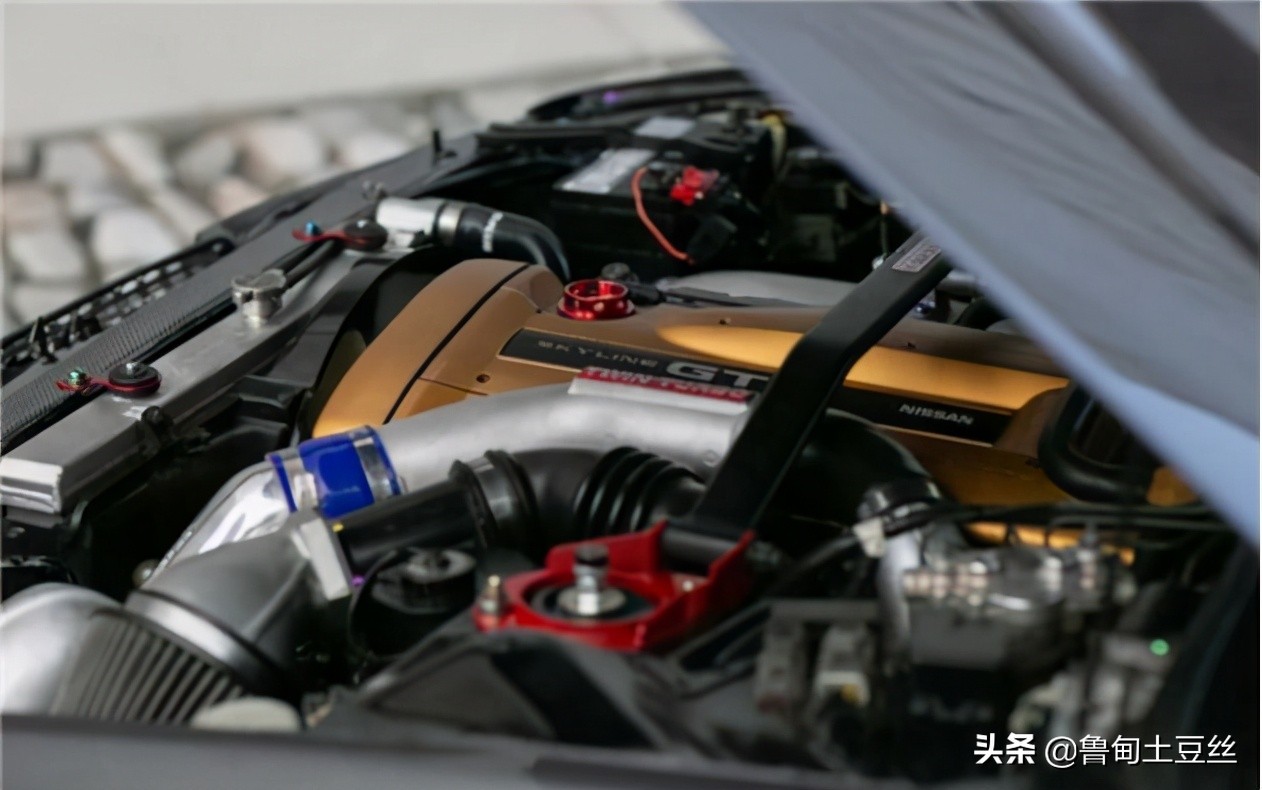 什么车可以改日产r32,日产r32爆改低趴