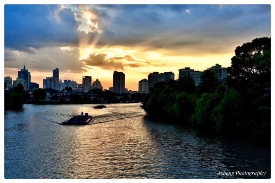 度过中年危机启示,陪老公度过中年危机