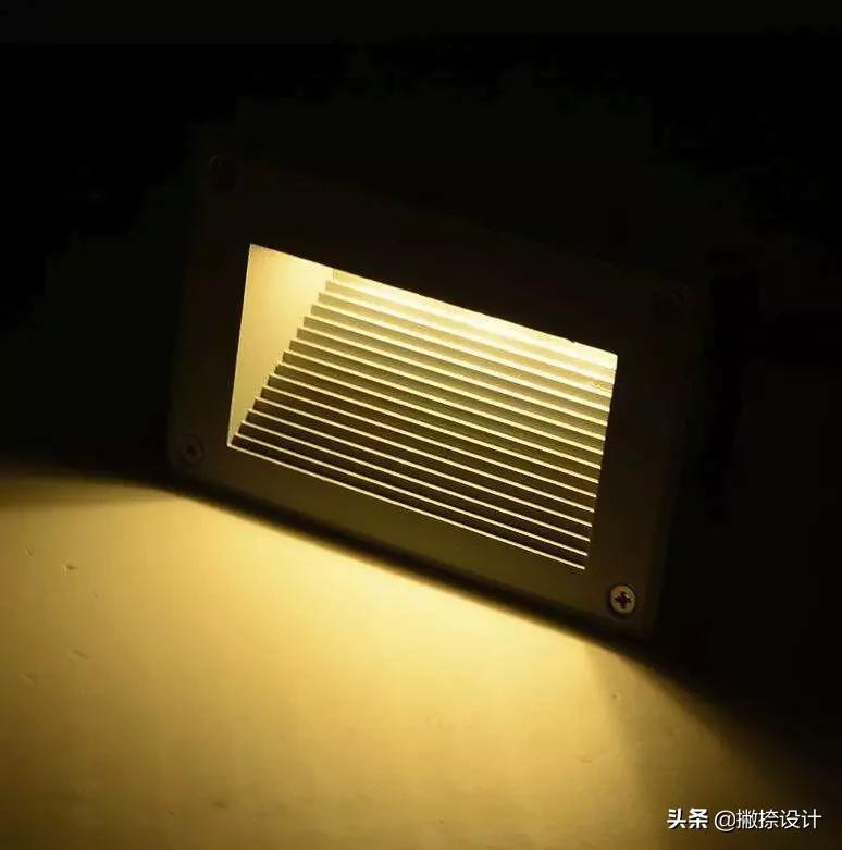 楼梯拐角墙壁灯,家里楼梯墙面灯