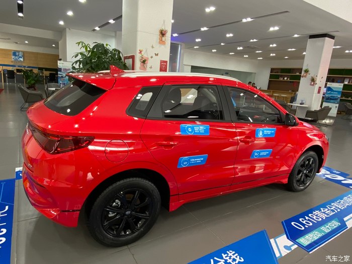 年轻人的第一台纯电车,陪同表弟试驾E2有感