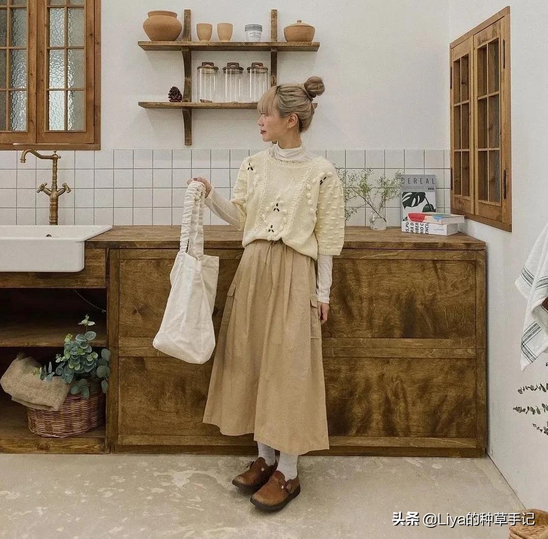 奶茶色穿上老气吗,奶茶色特别适合夏天穿搭