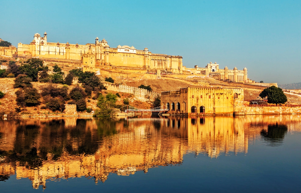 琥珀堡皇宫图片,琥珀堡镜宫