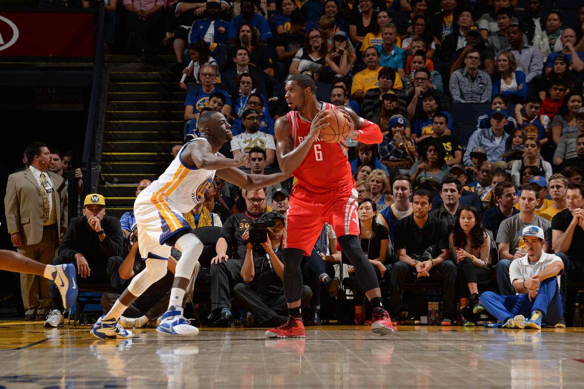 泰伦斯琼斯空砍42分,火箭泰伦斯琼斯虐菜