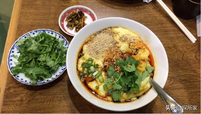 从中央大街到中华巴洛克风情街,从中国穿过一条街到外国