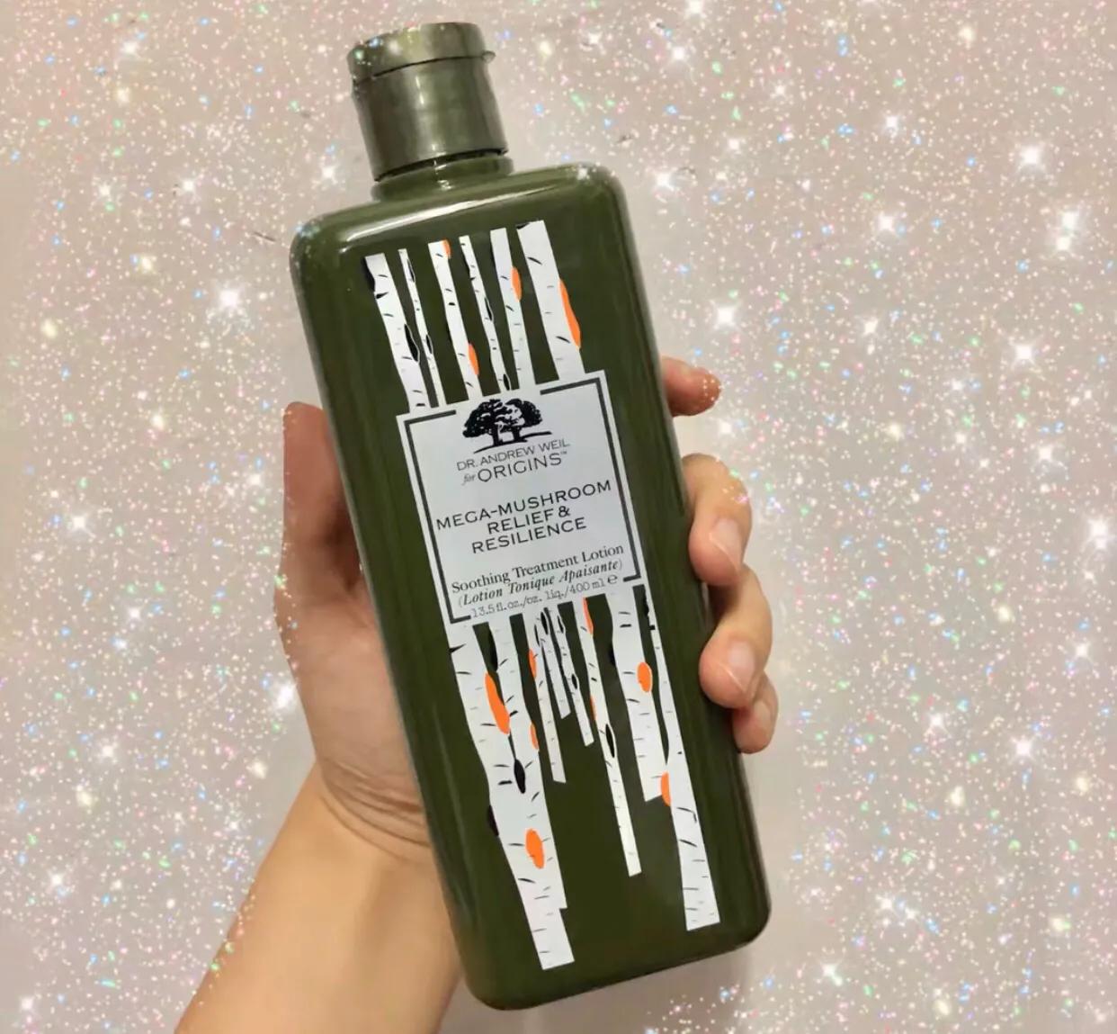 选择一款滋润度较弱的水乳,选一款好用的护肤品