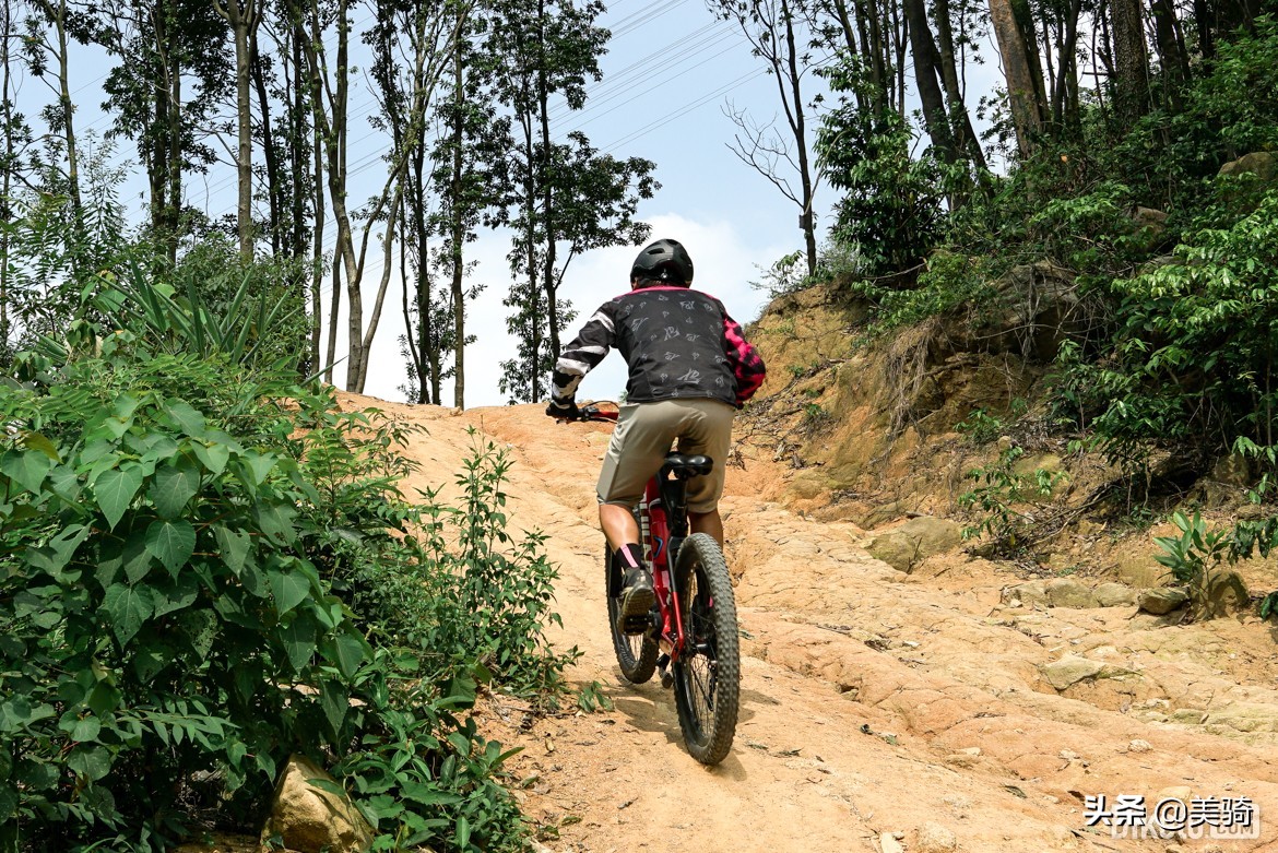 布鲁莱斯电助力山地车推荐,布鲁莱斯s10电助力自行车评测