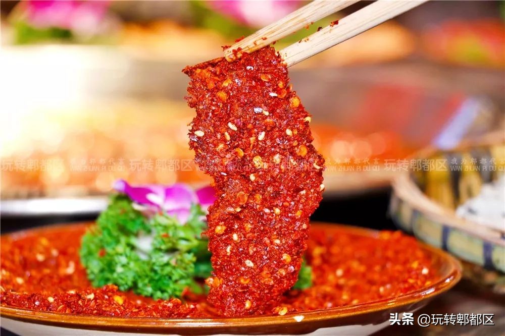 重庆来的集市火锅，就在郫都区蜀都万达！！吃相因去喽