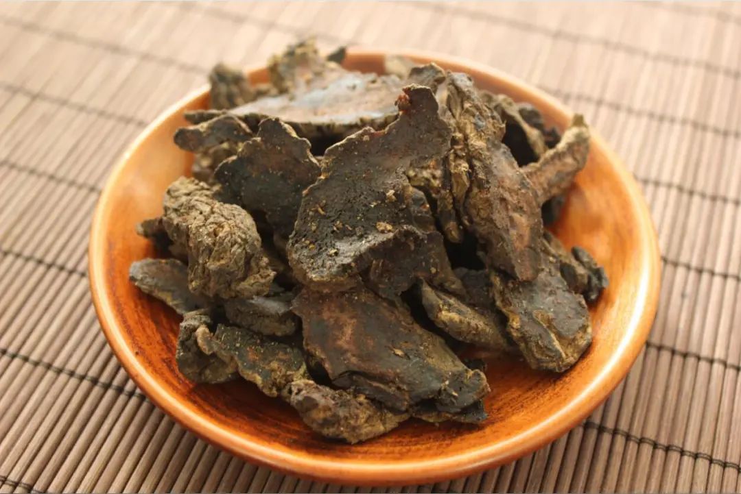 熟地和山茱萸配什么能阴阳双补呢,熟地黄山茱萸山药黄芪杜仲