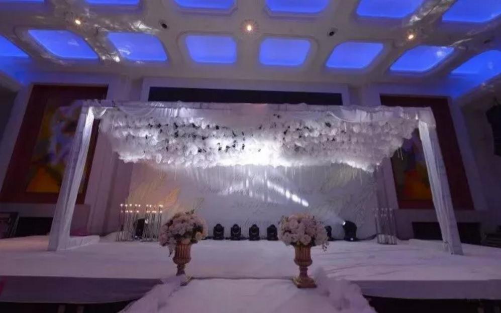 如何选择一家靠谱的婚庆公司?|董小姐说