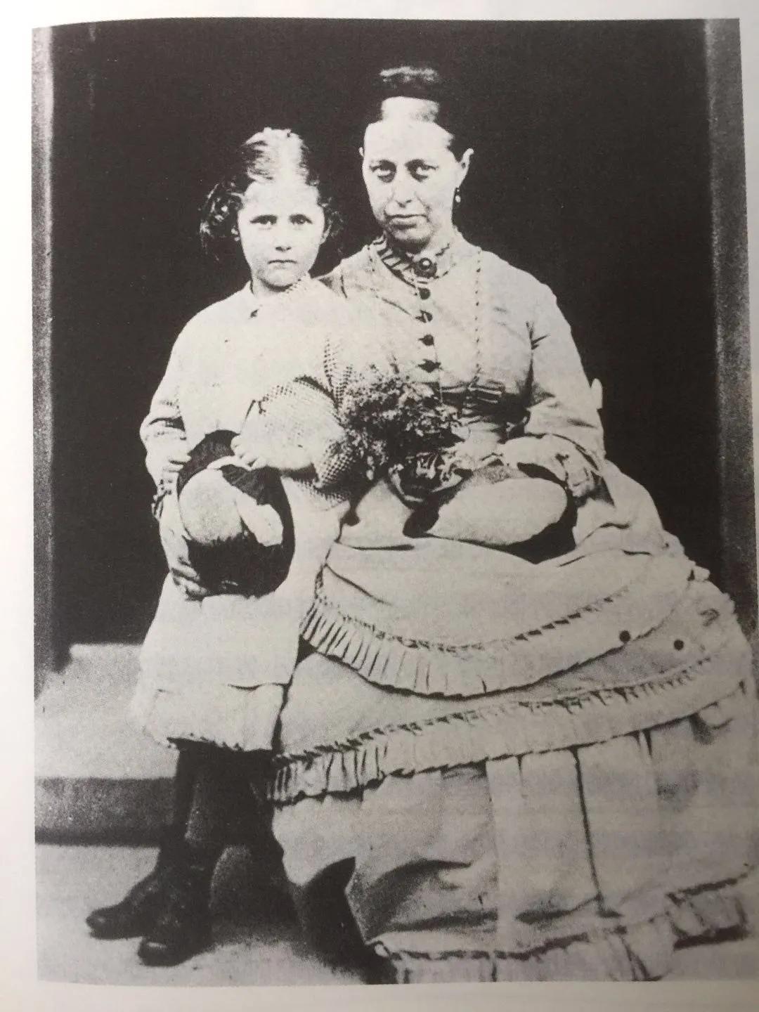 《永远的波特——彼得兔的妈妈》:揭晓彼得兔经久不衰的魅力所在