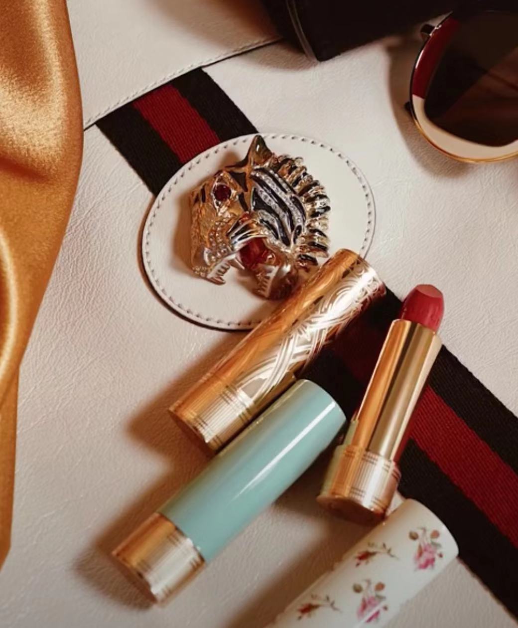 断货王色号口红兰蔻196,当下口红流行色号