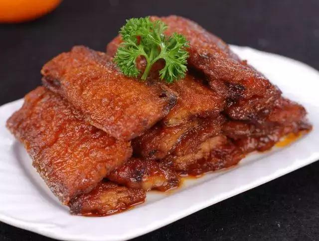 大厨教松鼠鱼制作全过程,松鼠鱼最好吃的做法