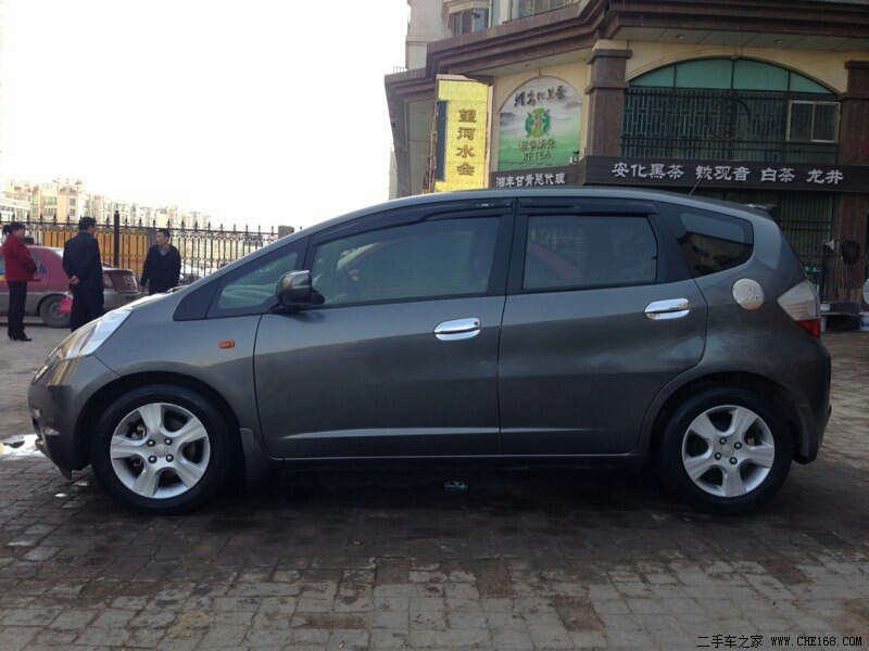 二代飞度和经典锋范哪个好,经典二代飞度