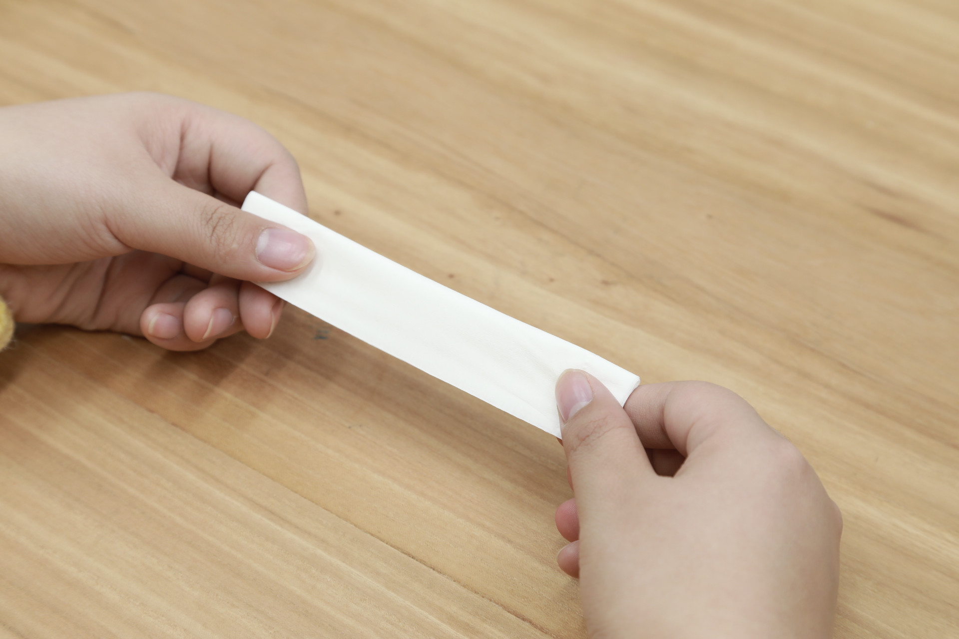 用卫生纸做手工简单又漂亮花朵,用卫生纸做花朵送给妈妈简单漂亮