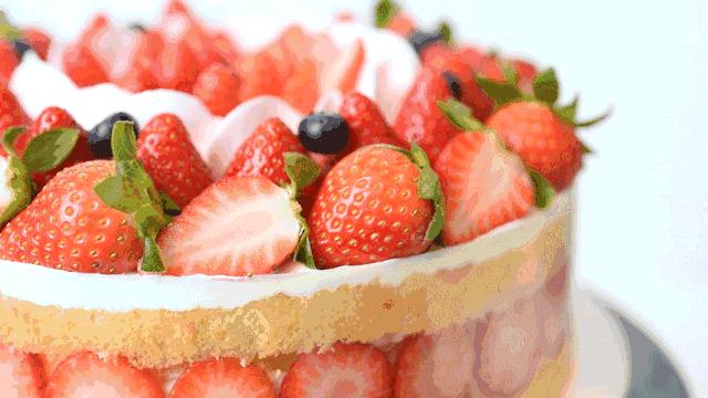草莓奶油蛋糕教程来了你学会了没,韩国草莓蛋糕