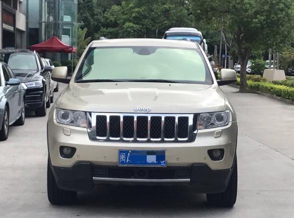 17年jeep大切诺基3.6二手的多少钱,jeep大切诺基二手柴油版