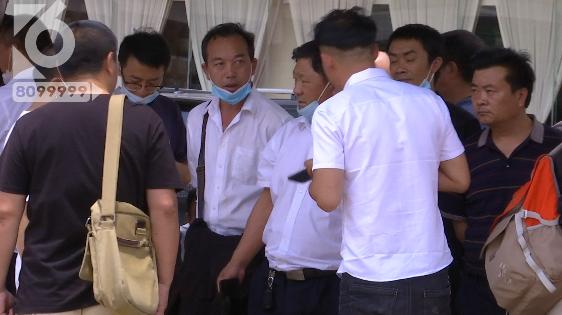 昆明一司机高速路上睡觉被撞身亡,车主一觉醒来车里7万不翼而飞