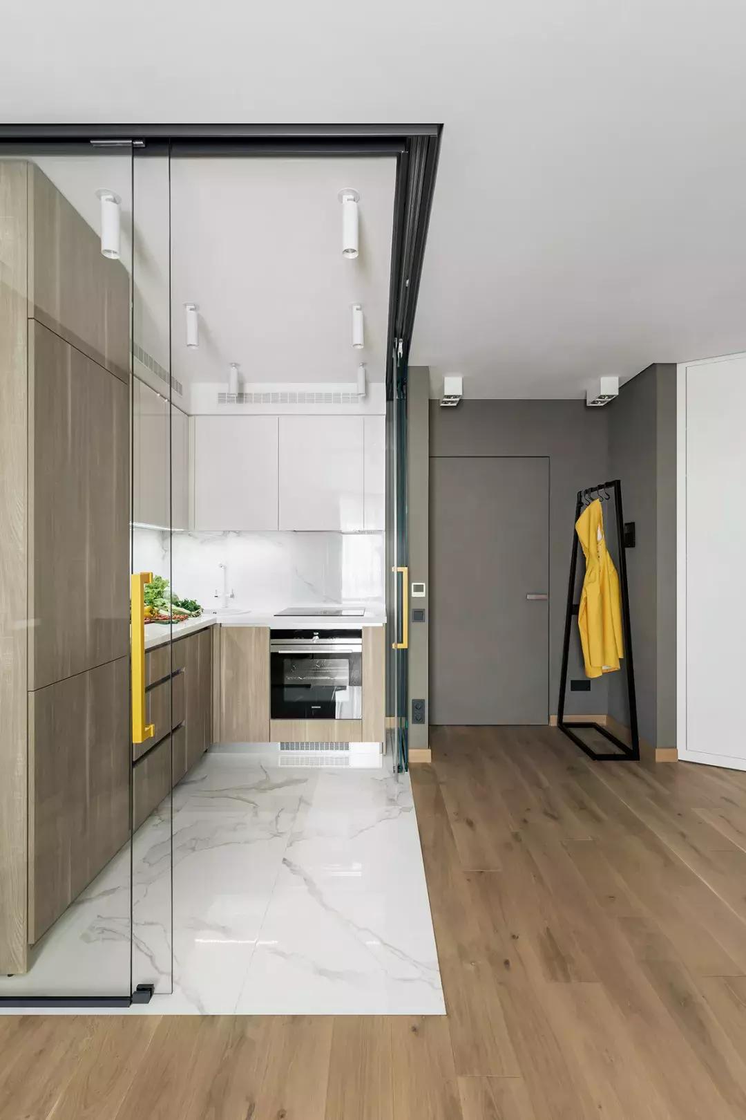 人生第一套房不是娘家也不是婆家,人生第一套房子不靠父母